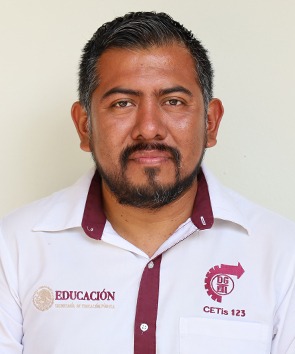 Foto de Mtro. Salvador Tejeda Gómez